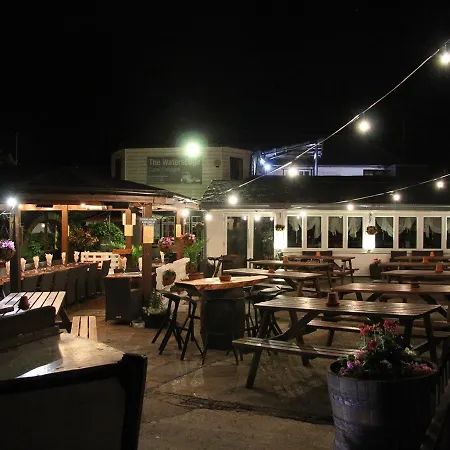 Canal Cottages-2